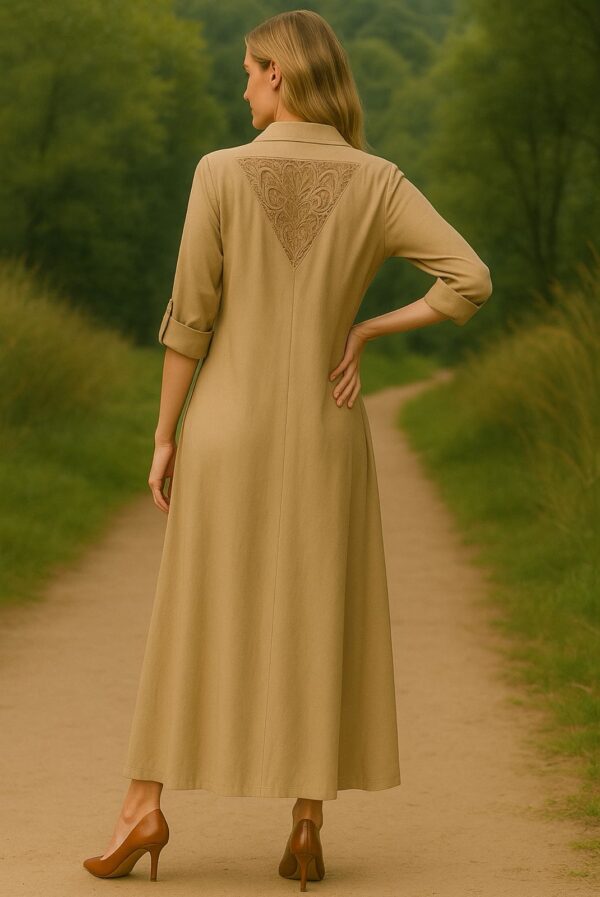 Chemise Longa com Detalhe em Renda nas Costas - Image 4